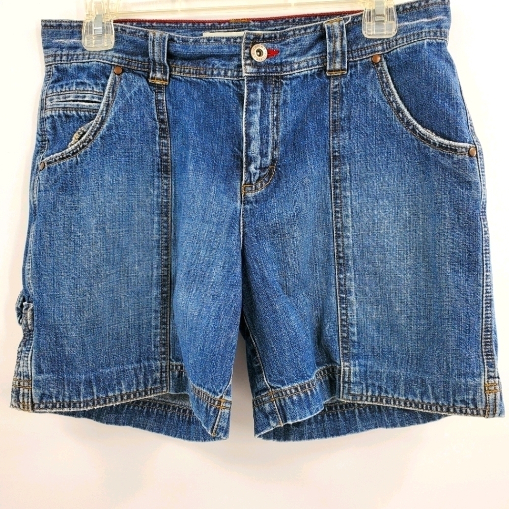 Tommy Hilfiger medium wash mid-rise jean shorts 8P
